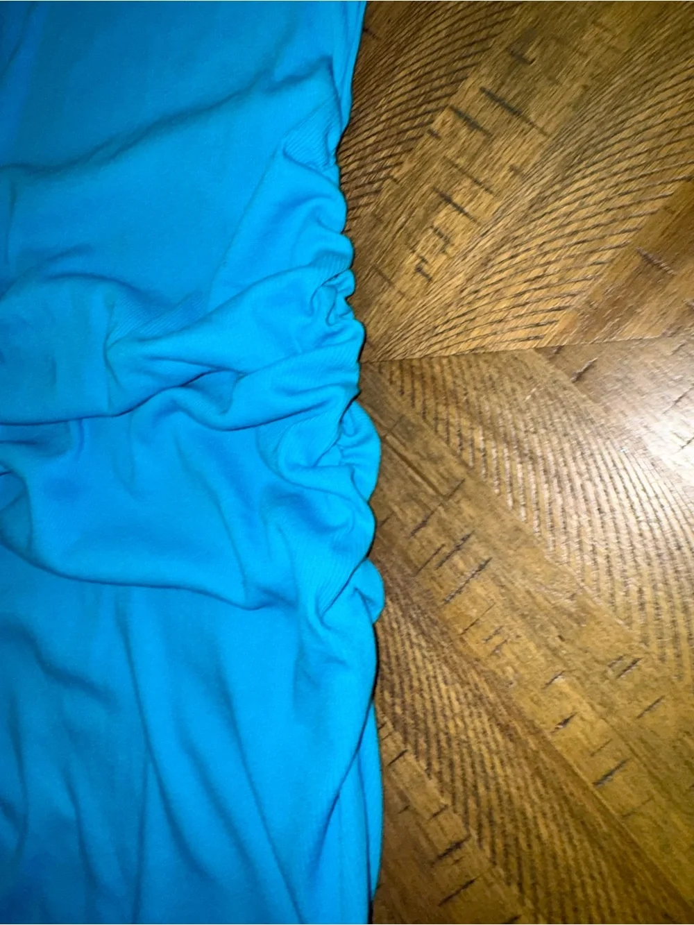 🩵 Bright Turquoise Blue V-Neck Midi Ruched Dress w/ Low Side Slit - size Small - Picture 6 of 15